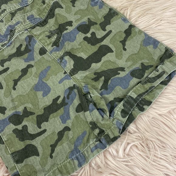 Boys Camo Shorts Overalls - Picture 3 of 4